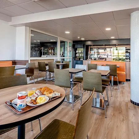 Otel Bordeaux Talence 2*