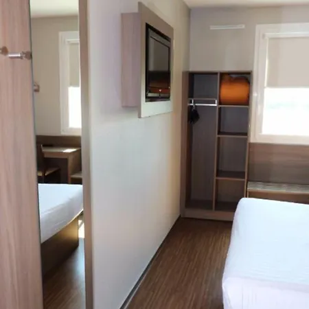 Bordeaux Talence Hotel 2*