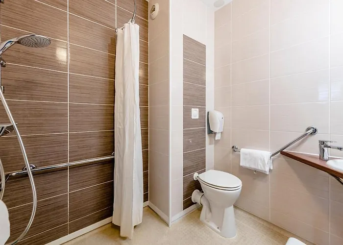 Bordeaux Talence 2* Крадиньян