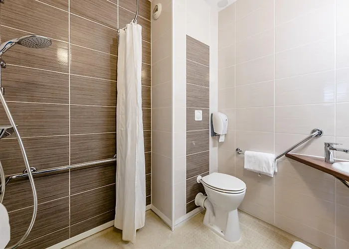 Bordeaux Talence Hotel 2*